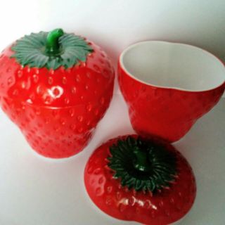 (2) Vintage Milk Glass Painted With Lid Strawberries Jam Jars 3