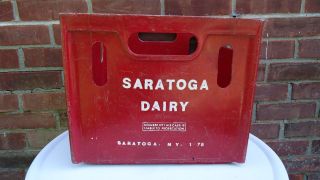Vintage 1975 Saratoga Dairy Milk Crate Plastic Saratoga Ny Bottle Case Box Red