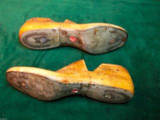 Vintage Pair Wood 400 Size 8 - 1/2 E UNITED LAST Factory Shoe Industrial Last 634 5