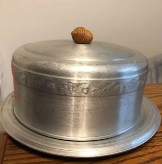 Vintage 1950s West Bend Aluminum Cake Saver Plate & Lid/wooden Acorn Handle