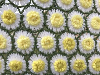 Vtg Afghan Floral Daisy Medallion Mcm Green Yellow White Vguc 54 " X 42 "