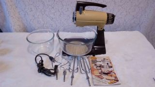 Vintage Sunbeam Deluxe Mixmaster Mixer W/ Beaters & Bowls - 12 Speeds - 1 - 7a