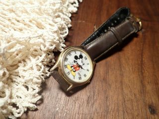 Vintage Licensed Disney Lorus Quartz Mickey Mouse Watch W/ Mother Of Pearl Face