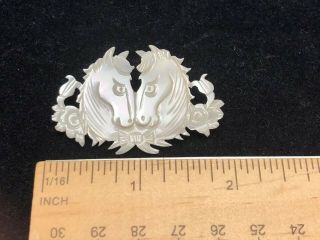 VINTAGE CARVED MOTHER OF PEARL DOUBLE HORSE HEAD PIN BROOCH 3