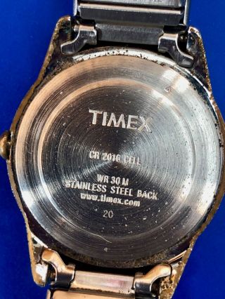 Vintage two tone band Timex classic Men ' s? day / date watch - well 8
