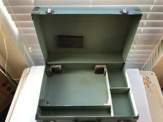 Vintage Hardcase Suitcase.  Sectioned Utility Case.  20 " X 13 "