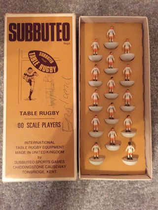 Subbuteo International Rugby Team England R2 00 Scale Players Vintage