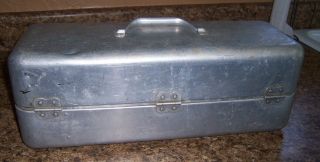 VINTAGE TACKLE BOX,  ROLL - A - TRAY UPPER MIDWEST MFG.  CO. ,  MINNEAPOLIS,  MNN. 4