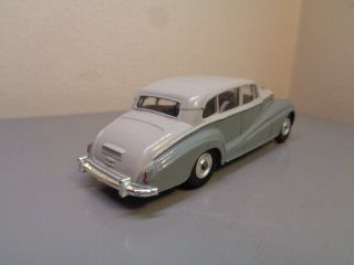 DINKY TOYS No 150 VINTAGE 1960 ' S ROLLS ROYCE SILVER WRAITH NMINT 2