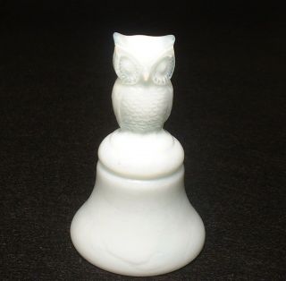Boyd Glass Owl Bell White Snow 1 - 22 - 82 1st Mark No Lines Vintage