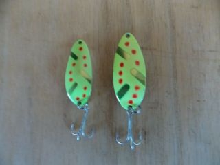 (2) Rare Vtg Little Cleo Wigl Lures (chartreuse/yellow With Red Dots)