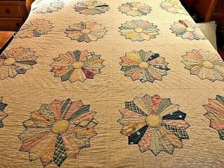 Vintage Quilt Hand Made Large Petals Flowers W Yellow Border 82 " X 70 "