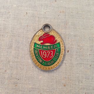 Vintage 1973 South Sydney Leagues Club Ltd Member Badge Rabbitohs Membership 70s