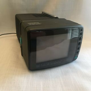 Vintage Magnavox 5 " Color Tv Rd0510 C103 Crt Analog Portable