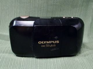 Olympus Infinity Stylus 35mm Point & Shoot Film Camera F/3.  5 Lens Vintage