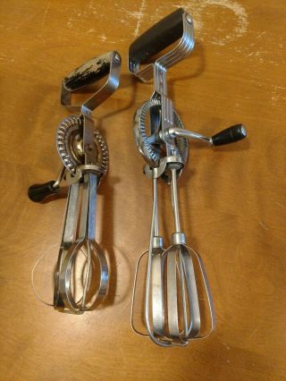 2 Vintage Hand Crank Egg Beater Hand Whippers Ecko Unmarked Stainless