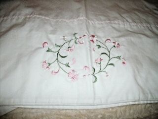 Set 2 Vintage Pink Floral Embroidered Pillowcases White Cotton Violet Linen Co.