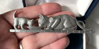 Fab Cat and Kitten Drinking Milk Pewter Vintage Brooch by JJ - Rare Piece 4
