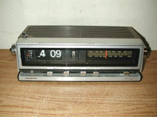 Vintage Soundesign Am/fm Alarm Flip Clock Radio Model 3566d For Repair Or Parts
