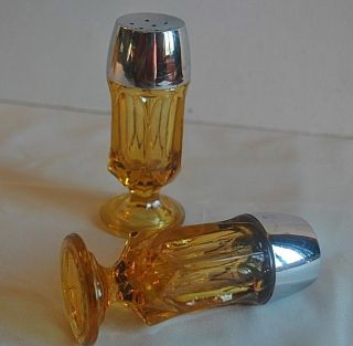 Vintage 1970s Anchor Hocking Amber Fairfield Footed Salt and Pepper Shakers 2