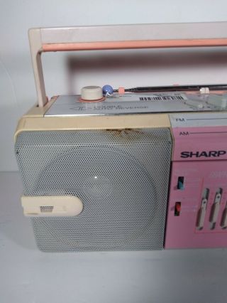 VINTAGE 80 ' s PINK SHARP STEREO RADIO CASSETTE PLAYER WQ 572P - 2