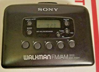 Sony Walkman Wm - Fx211 Audio Cassette Player Am/fm Vintage Portable Player