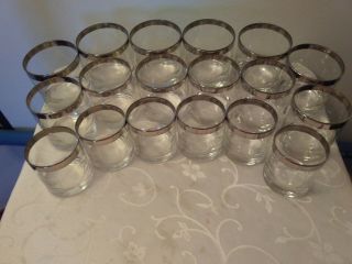 Vintage Dorothy Thorpe silver ring glasses 18 piece 4
