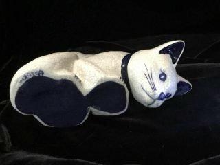 Vintage 1993 The Potting Shed Dedham Pottery Perched Cat Figurine Blue Collar 7