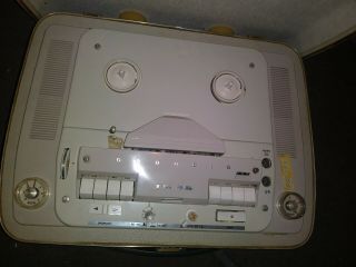 Vintage Grundig TK46 reel to reel tape recorder/player. 2
