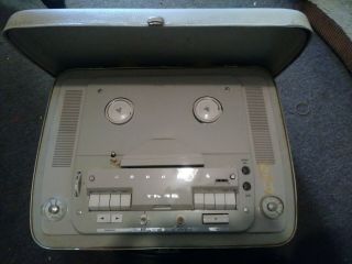 Vintage Grundig TK46 reel to reel tape recorder/player. 3