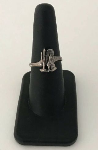 Vintage Native American Sterling Silver Navajo Howling Coyote & Cactus Ring 925