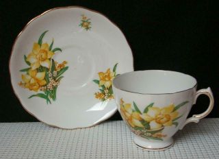 Vintage Royal Vale Footed TEA CUP & SAUCER Yellow Spring Daffodils Bone China 2