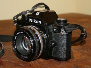 Vintage Nikon EM 35mm Camera with Series E 50mm 1.  8 Lens 2