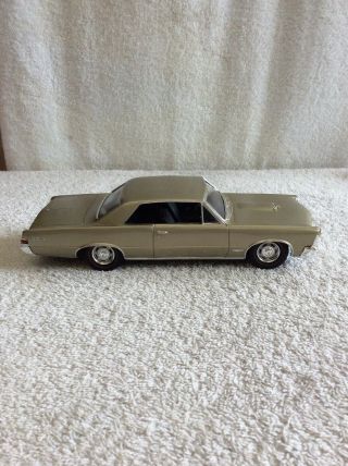 Built Vintage 1965 Pontiac Gto 1/25 Scale Model