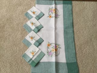 Vintage Linen Tablecloth & 4 Matching Napkins Green Yellow Flowers Lunch Size
