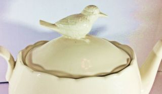 Vintage I.  Godinger Antique Reflections Porcelain Teapot with Bird Figurine 2