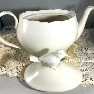 Vintage I.  Godinger Antique Reflections Porcelain Teapot with Bird Figurine 4