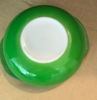 Vintage Pyrex Bright Kelly Green 2 Qt.  Round Casserole Dish 024 w/ Glass Lid 4
