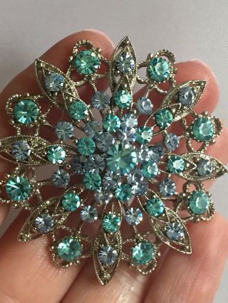 Vintage Jewellery Stunning Light Sapphire & Aqua Crystal Openwork Brooch Pendant