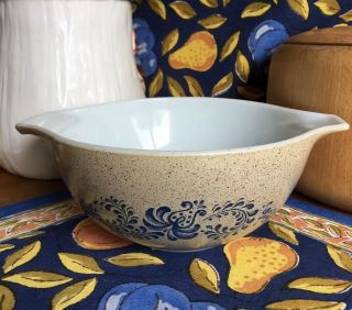 Pyrex Homestead Tan & Blue Cinderella Nesting Mixing Bowl 442 - 1.  5 Qt Vintage