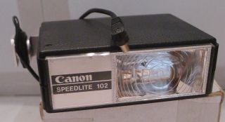 Canon Speedlite 102 Flash For Canon,  Nikon,  Pentax 35mm Camera - Vintage -