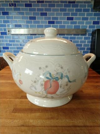 VTG Soup Tureen with Lid & Ladle by International China Marmalade Geese Japan 2