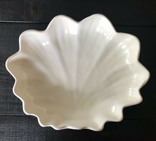 Catalina Pottery Low Shell Bowl Vintage Gladding McBean Satin Ivory 8