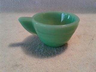 Vintage Jadeite Colored Akro Agate Child ' s Tea Set 3 Plates 4 Cups 1 Creamer 5