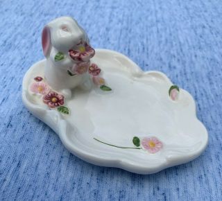 Vintage Avon Weiss Brazil Porcelain White Rabbit Bunny Trinket Box Dish ❤️sj17j