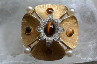 Vintage Jomaz Signed Gold Tone Tiger Eye Rhinestone & Faux Pearl Flower Brooch