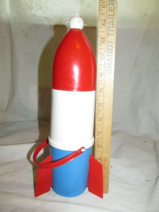 Vintage Usa Red White Blue Rocket Space Ship Sand Box Bucket Sifter Shovel Rake