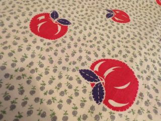 VTG COTTON QUILT FABRIC NOVELTY RED APPLES ON WHITE W/ TINY GRAY APPLE 4