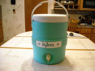 Vintage Igloo 2 Gallon Seat Top Water Cooler Beverage Jug With Spigot Dispenser