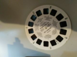 Vintage GAF View - Master Viewer,  Red and White with Blue Lever,  One disk 2